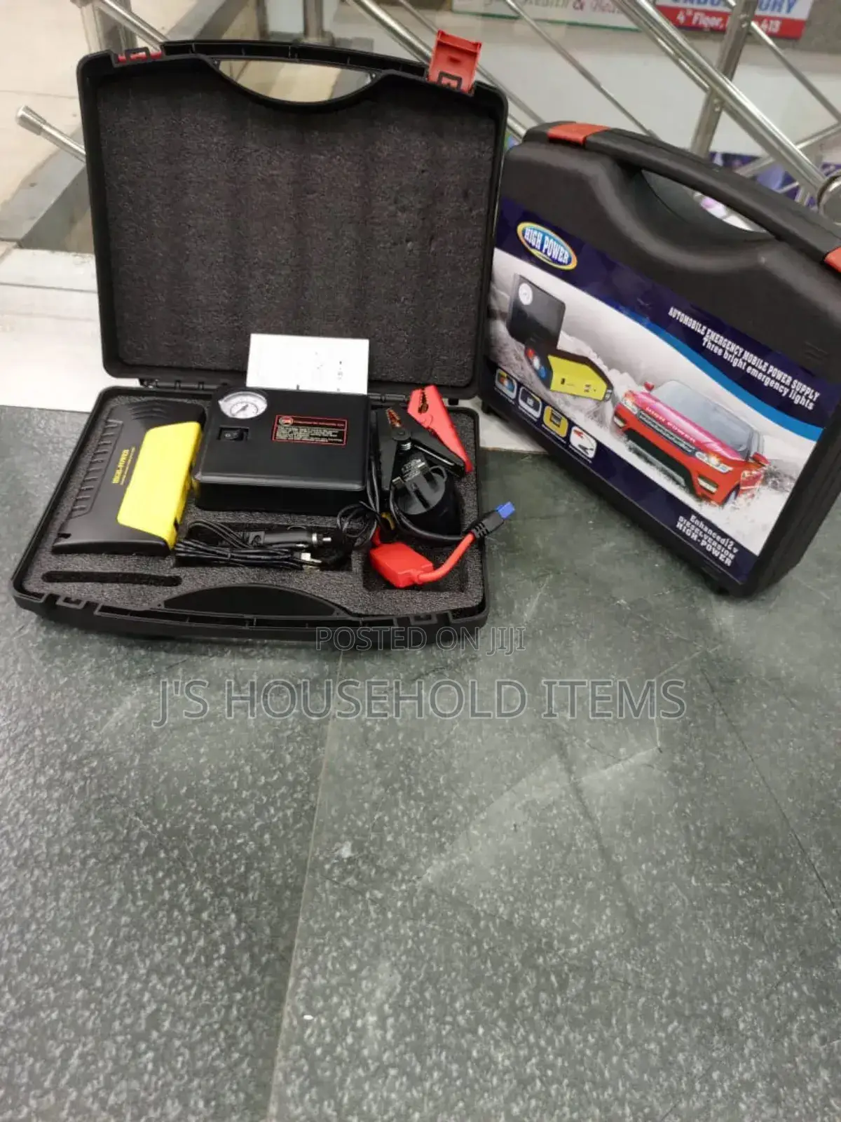 Heavy-Duty High Power Jumpstarter for Emergency S