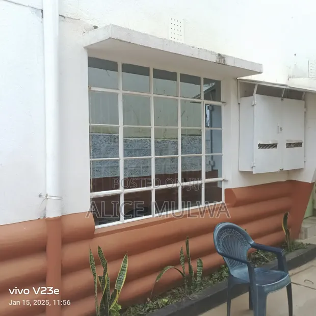 4bdrm Apartment in Shopping Centre, Nairobi West for rent