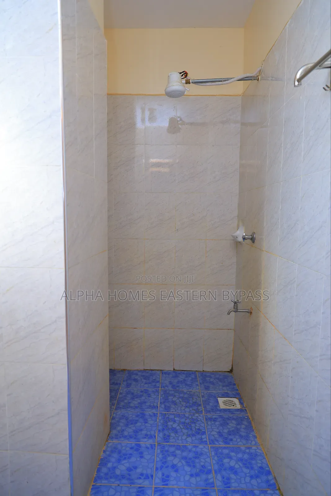 Charming Comforts: Your Ruiru BNB Sanctuary One Bedroom