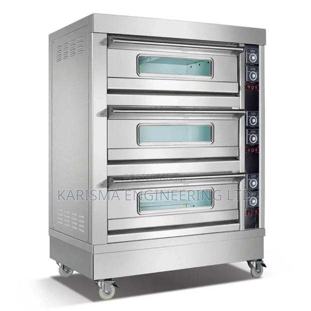 Commercial Three Deck Oven With Six Trays - main view