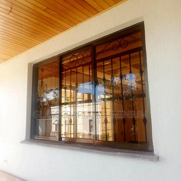 3 Panelled Aluminium Sliding Windows - thumbnail 3