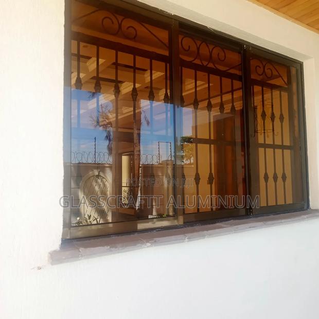 3 Panelled Aluminium Sliding Windows - thumbnail 4