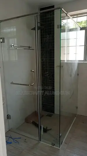 10 Mm Glass Cubicle