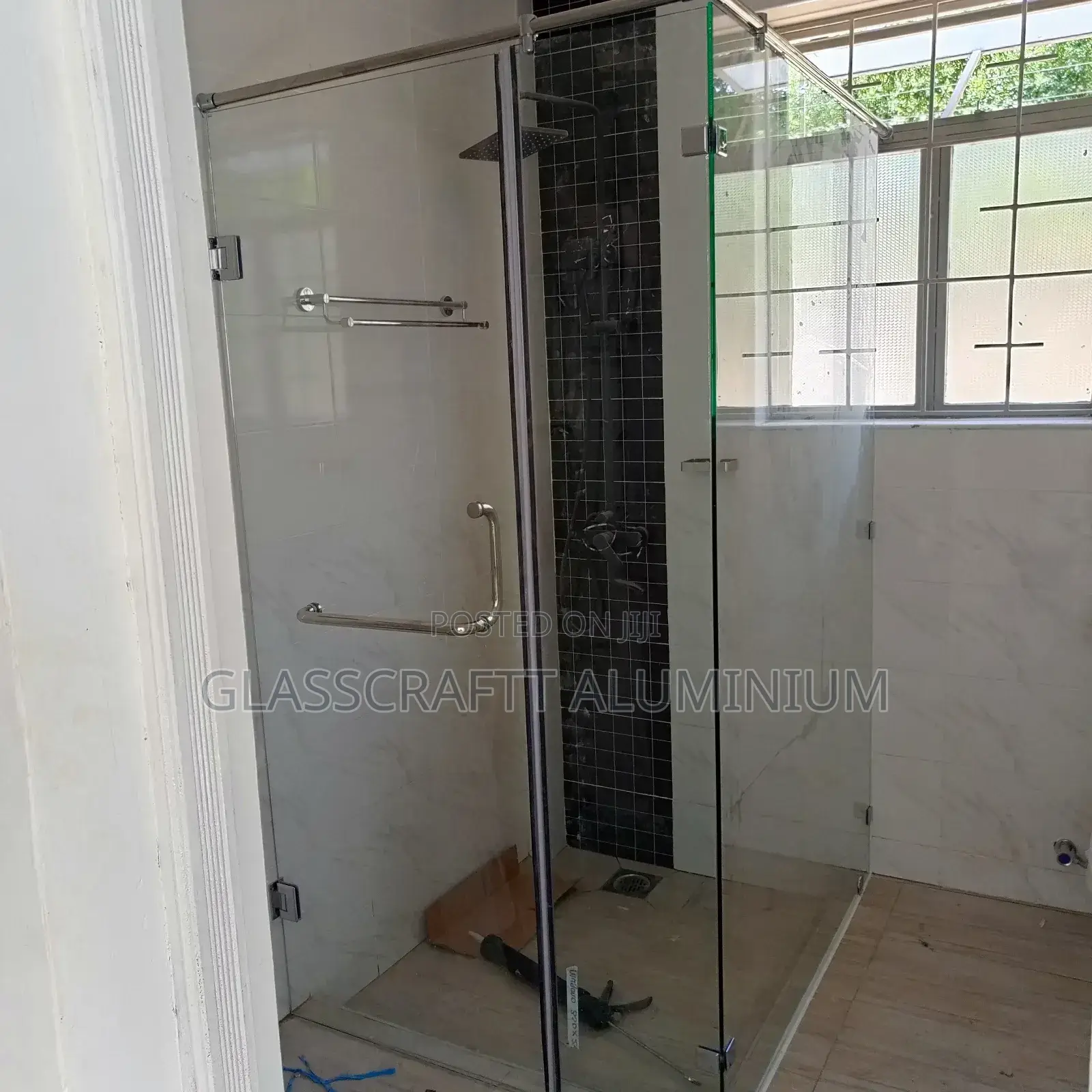 10 Mm Glass Cubicle