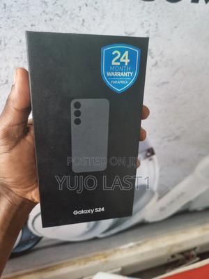 New Samsung Galaxy S24 256 GB Black - thumbnail 2