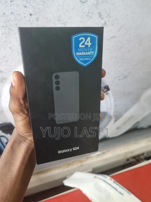 New Samsung Galaxy S24 256 GB Black - thumbnail 3