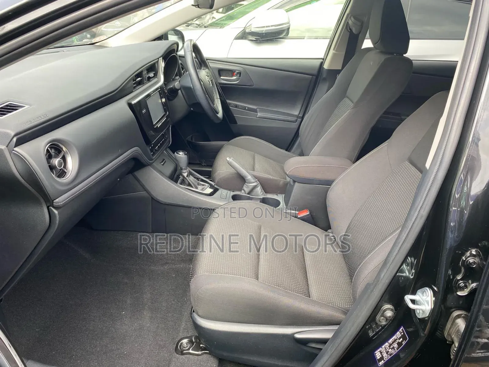 Toyota Auris 2017 Black
