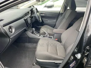 Toyota Auris 2017 Black