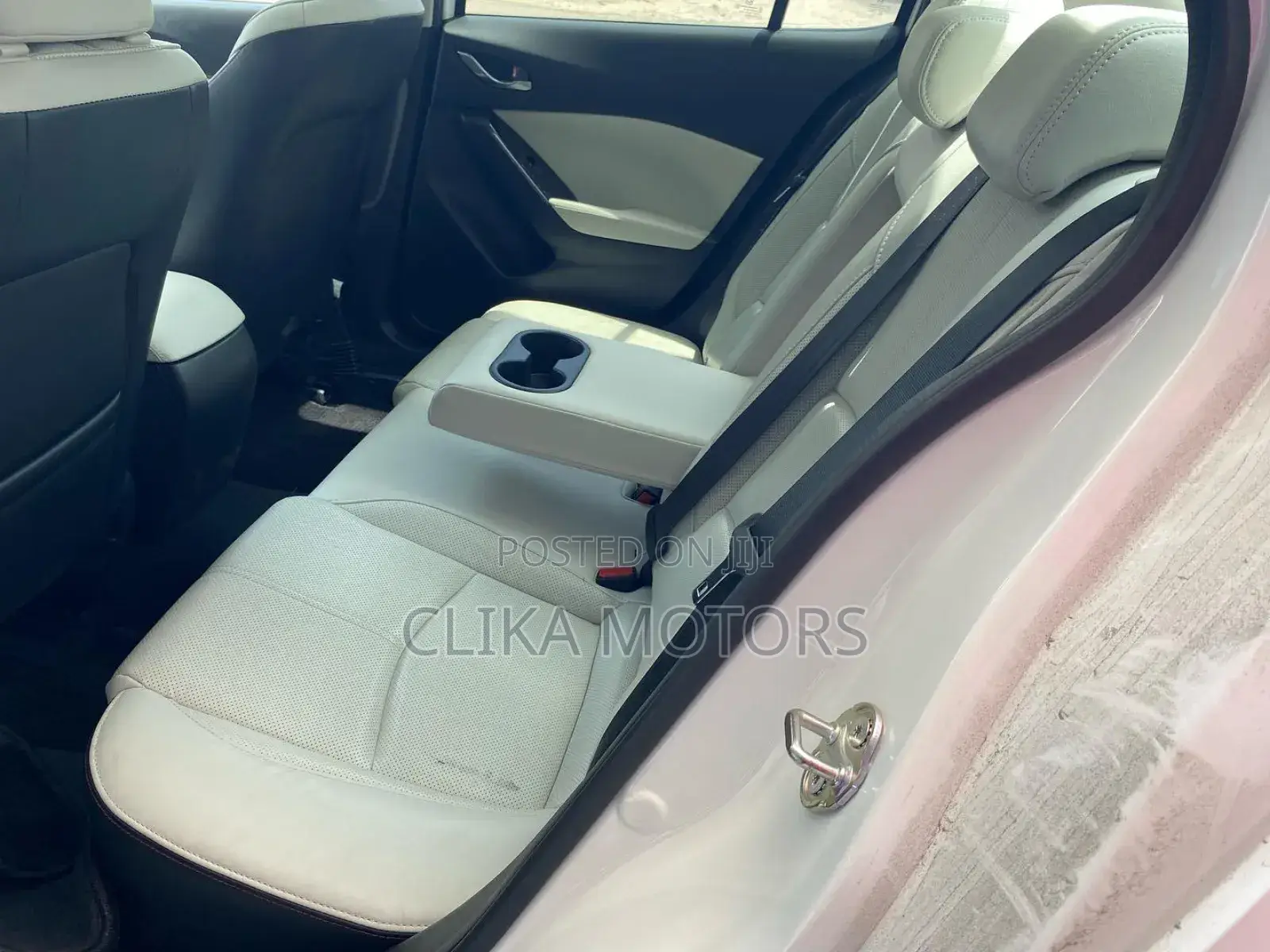 Mazda Axela 2018 Pearl