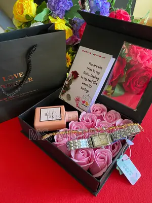 Perfume/Watch/Bracelet/Roses Valentines Gift Set for Ladies