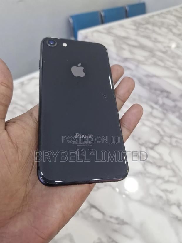 Apple iPhone 8 256 GB Black - thumbnail 6