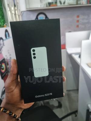 New Samsung Galaxy S23 FE 256 GB Black - main view