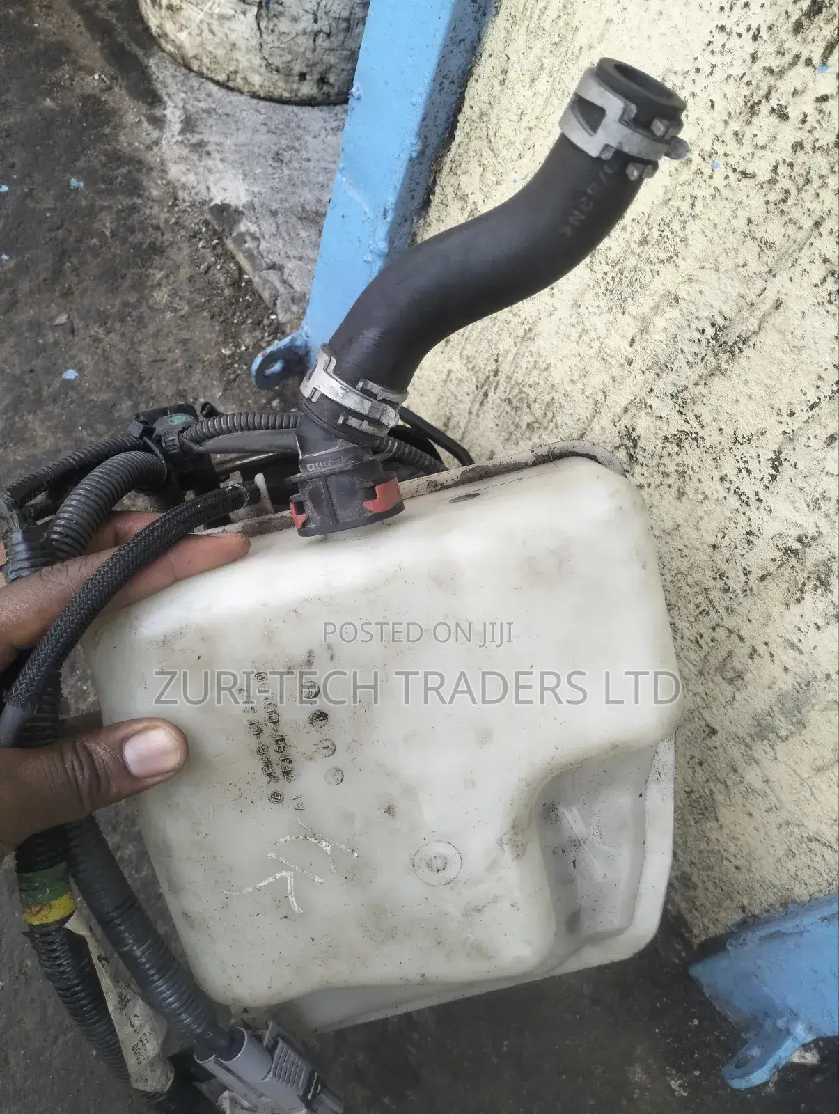 V8 Height Control Pump