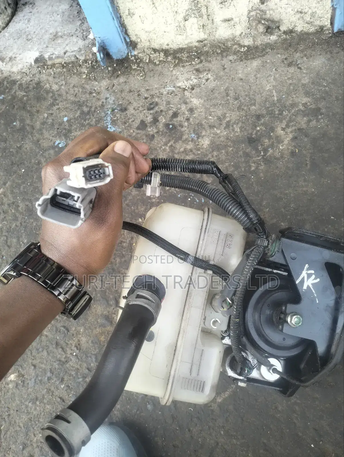 V8 Height Control Pump