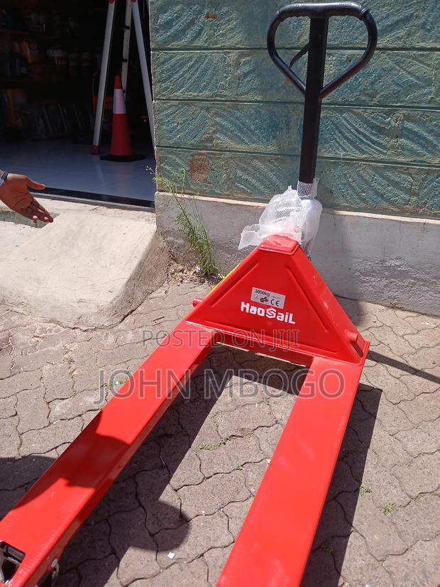 Hydraulic Pallet Truck -3000kg. - main view