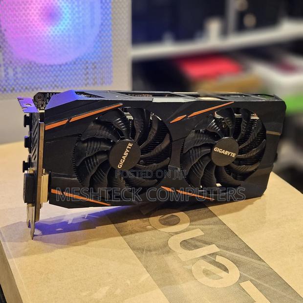 AMD RX 580 4gb Powered Graphics Card - thumbnail 3