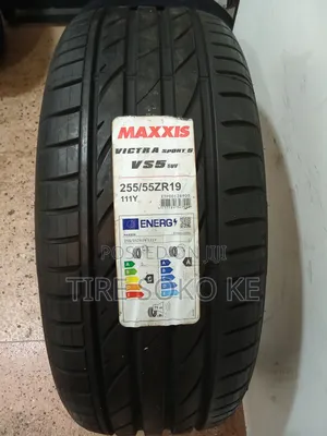 255/55r19 Maxxis Victra Sport Vs5