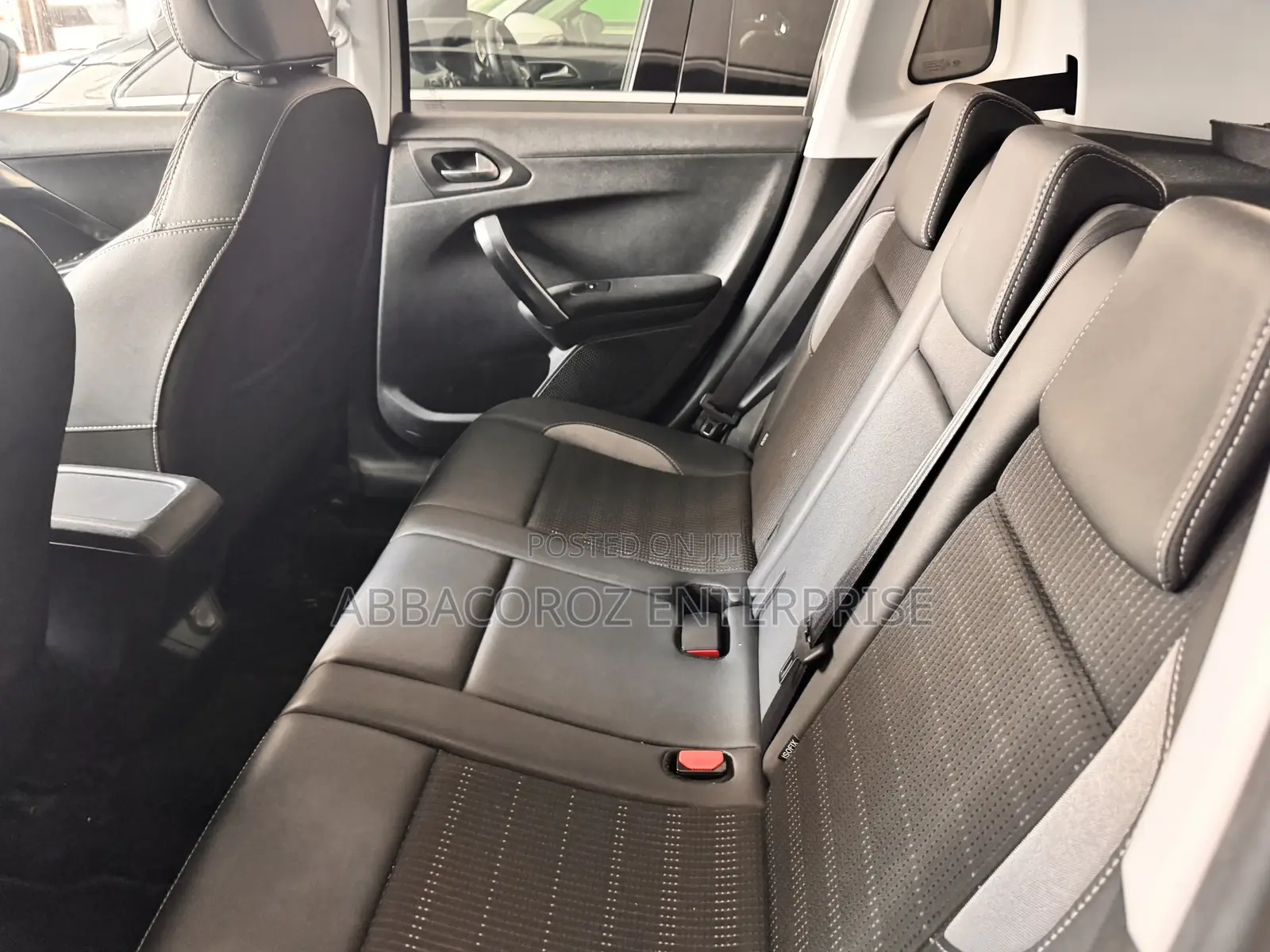 Peugeot 2008 1.2 PureTech (110 Hp) 2017 White