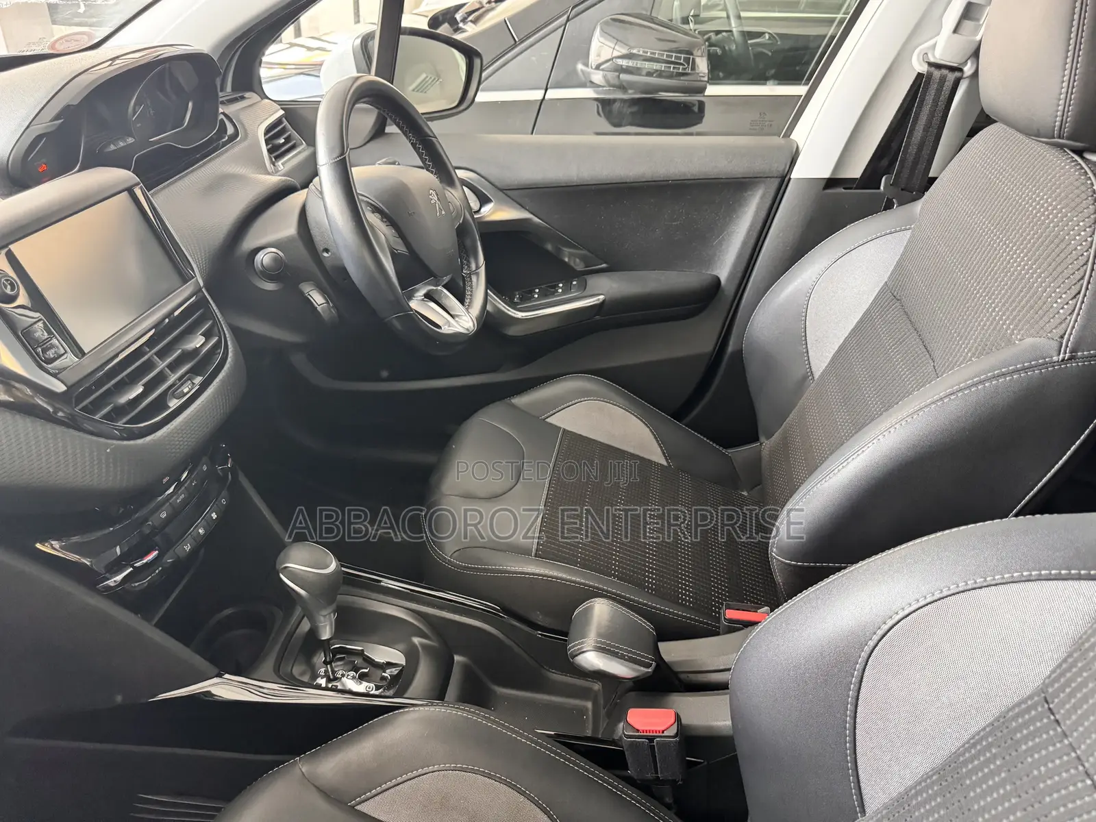 Peugeot 2008 1.2 PureTech (110 Hp) 2017 White
