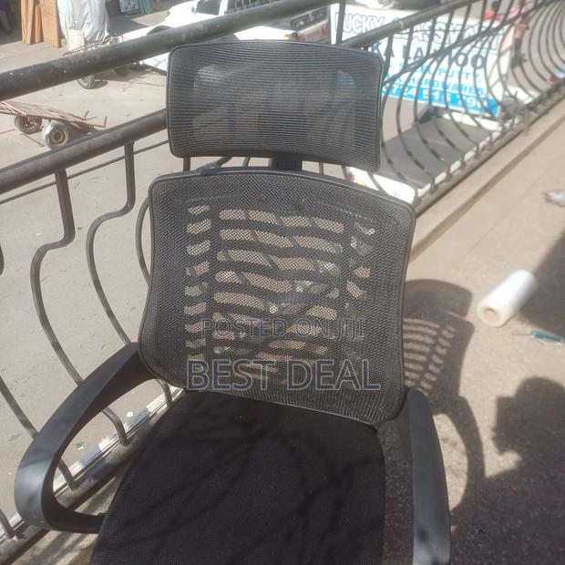 Headrest Black Office Chair - thumbnail 2