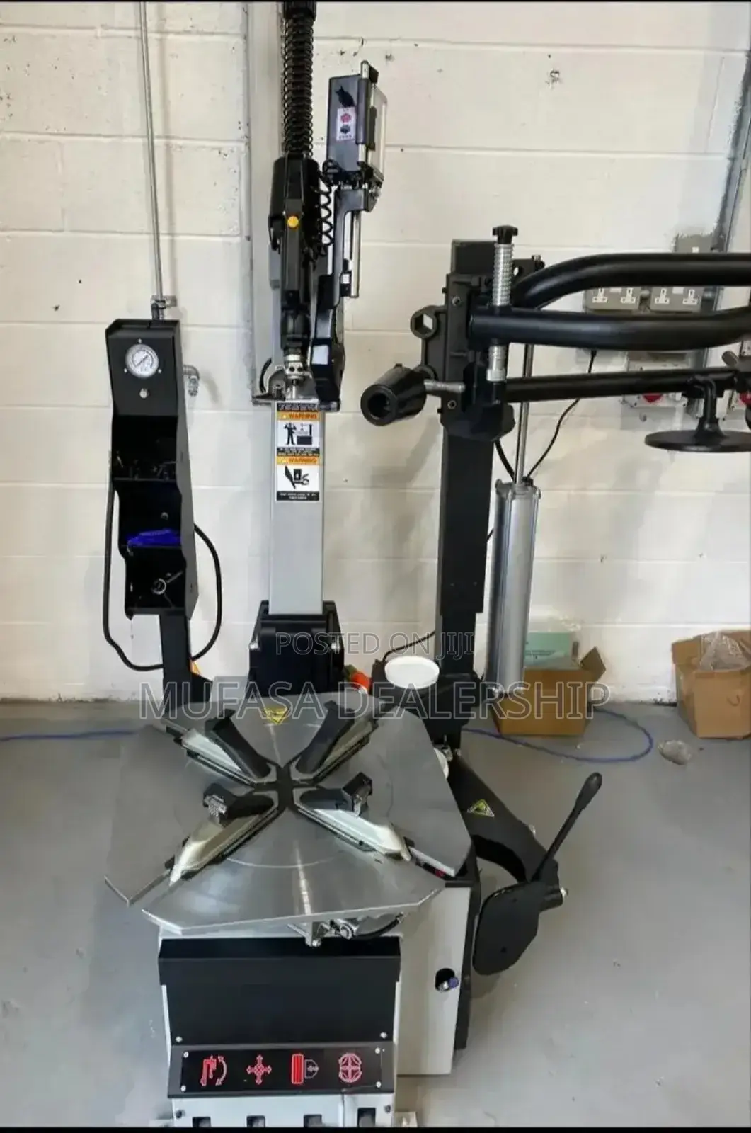 Tire/Wheel Changer Machine T