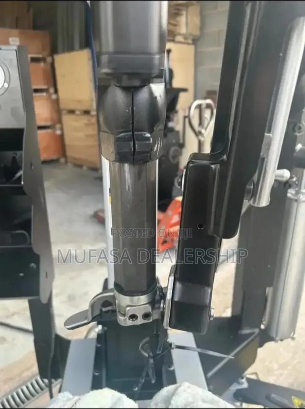 Tire/Wheel Changer Machine T - thumbnail 4