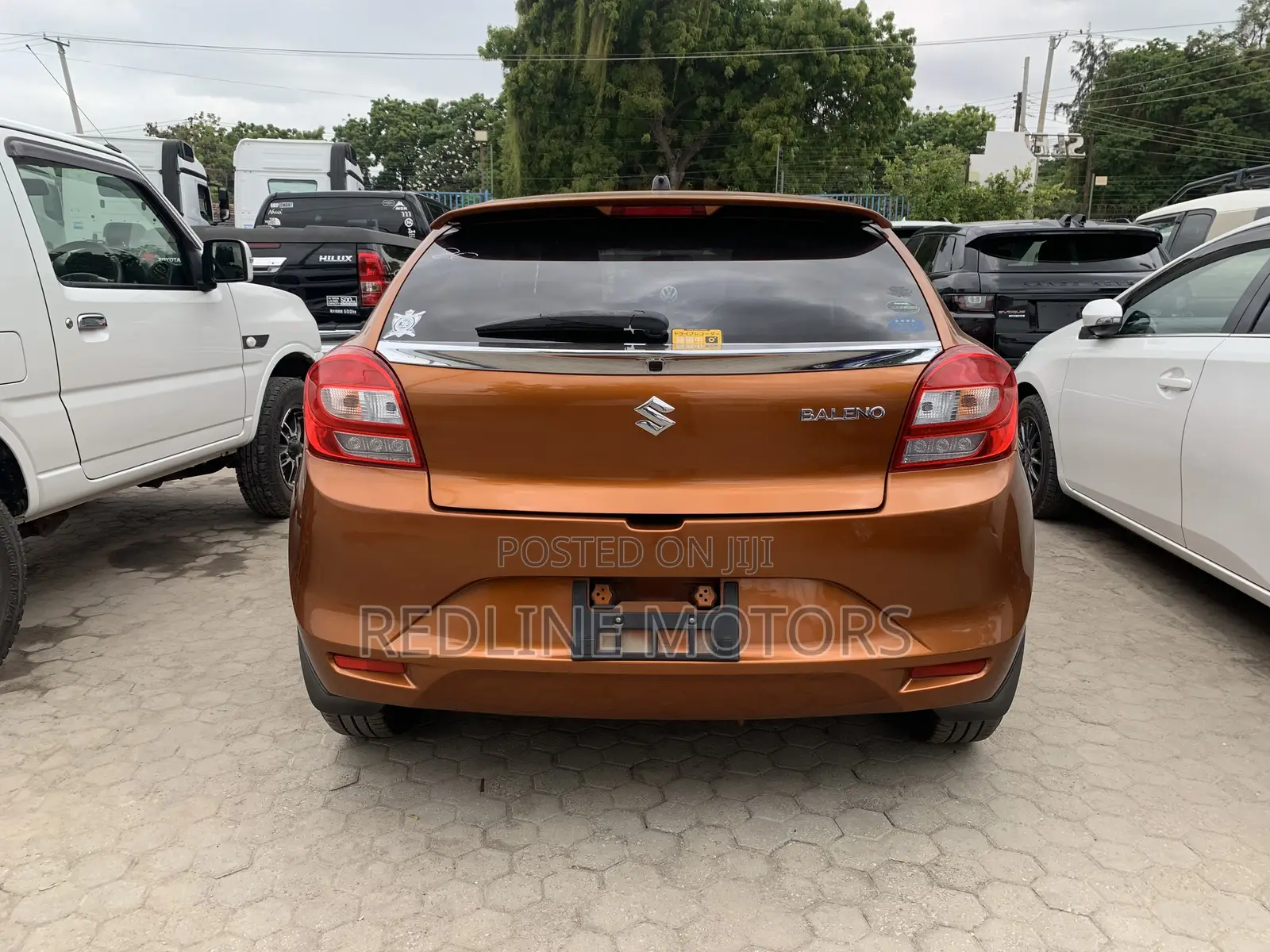 Suzuki Baleno 2016 Orange