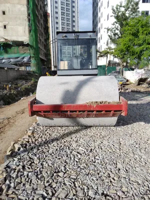 Roller for Work Excavator Wheelloader and Any Earthmovers Machine
