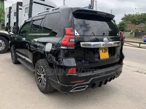 Toyota Land Cruiser Prado 2.8 2017 Black