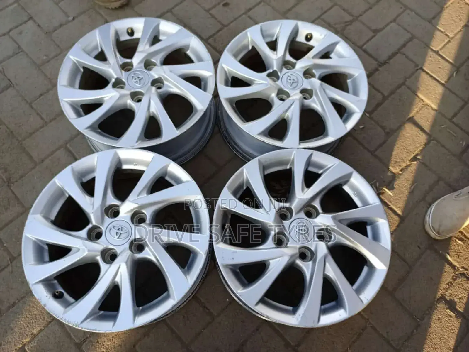 16 Inch Ex Japan Toyota Ist Original Rims Set Silver