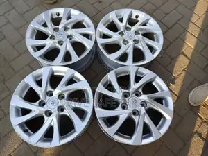 16 Inch Ex Japan Toyota Ist Original Rims Set Silver