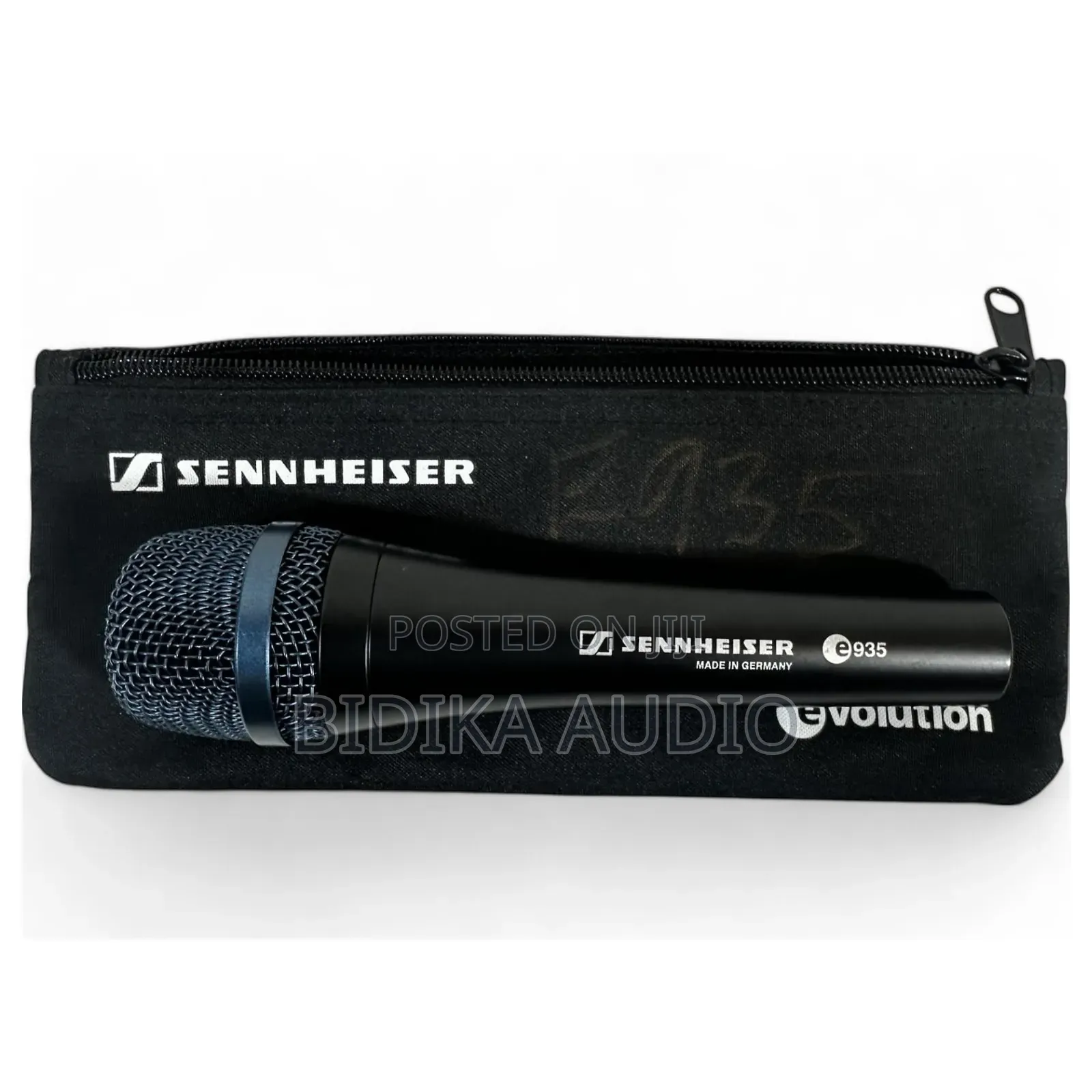 Special E935 Microphone