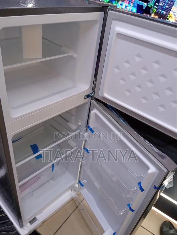 Smart Pro SFR-150DT-I Top-Mounted Defrost Fridge - 118L - main view