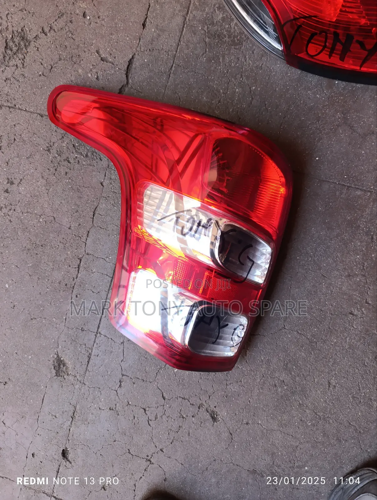 Mistubish L200 Backlight