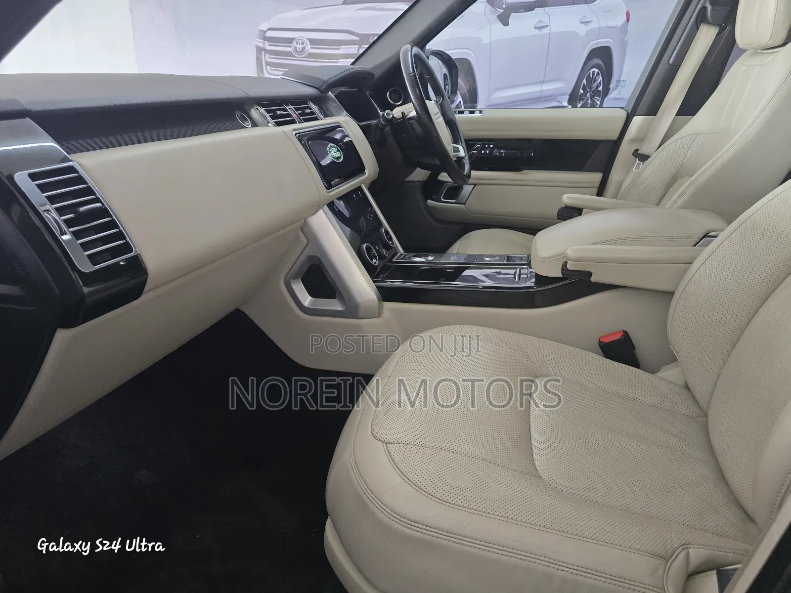 Land Rover Range Rover Vogue 2018 Matt Black