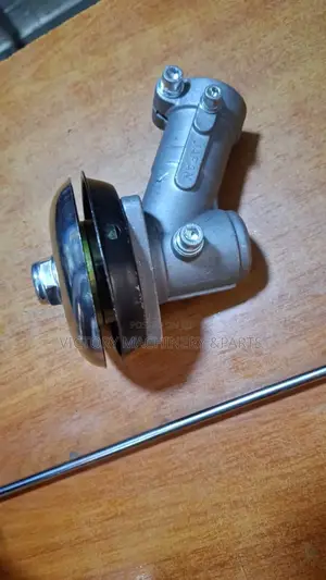 Gearcase/Brushcatter Blade Holder