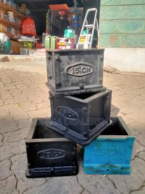 Construction -Cube Moulds - main view
