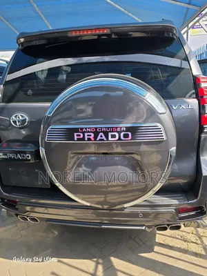 Toyota Land Cruiser Prado 2017 Gray