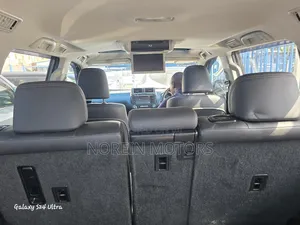 Toyota Land Cruiser Prado 2017 Gray