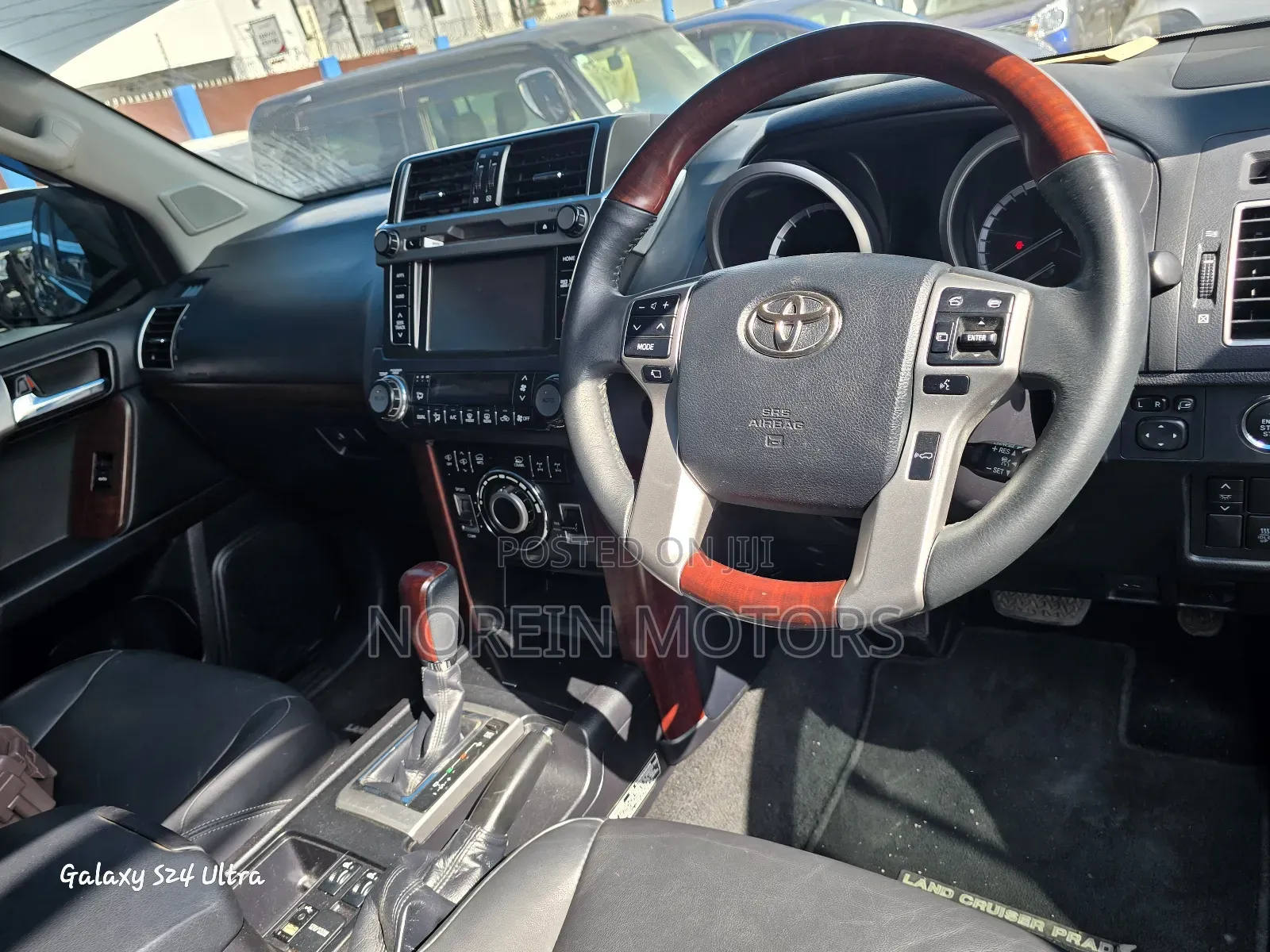 Toyota Land Cruiser Prado 2017 Gray