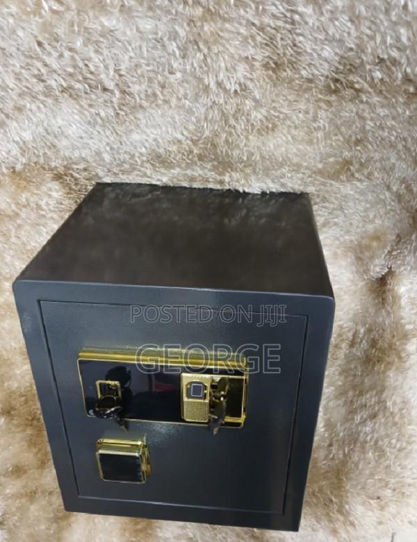 Brand New! Safe Box Safe Box. - main view