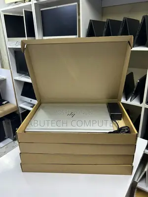 New Laptop HP EliteBook 830 G5 8GB Intel Core I5 SSD 256GB