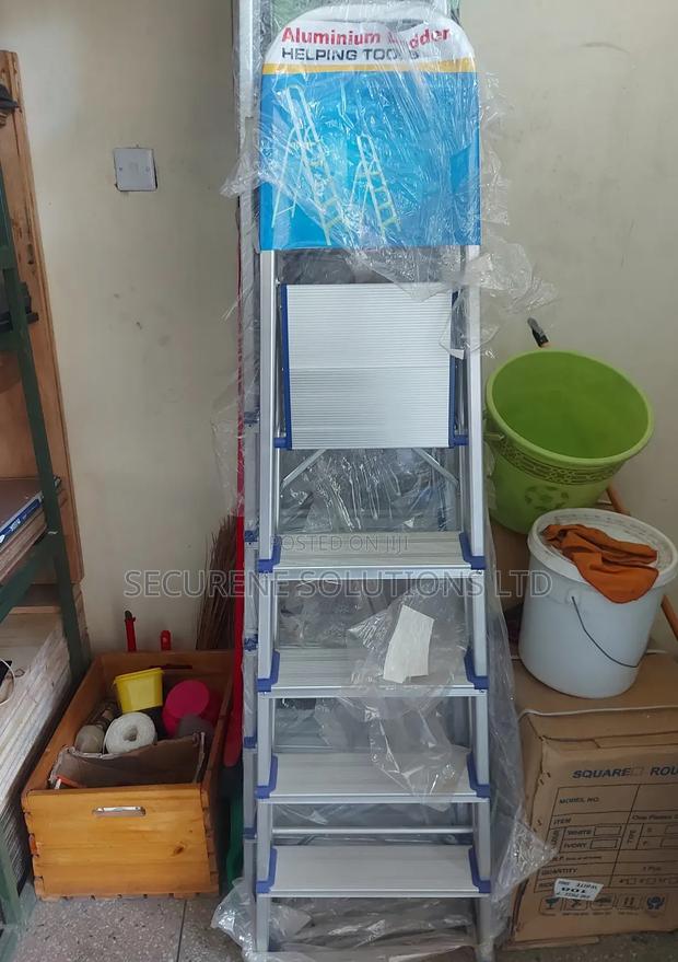 Foldable Aluminum Ladder – 5 Steps