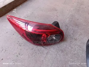 Mazda Axela 2017 Backlight