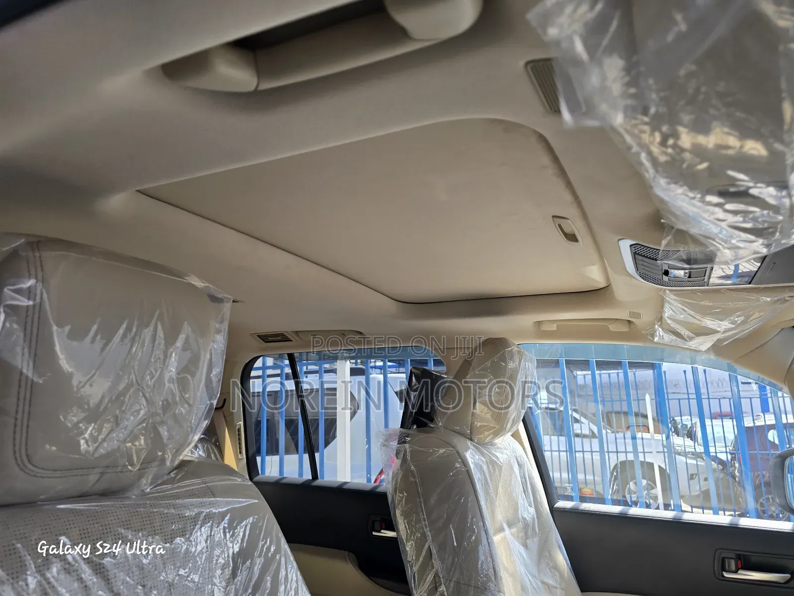 New Toyota Land Cruiser 2023 Off white