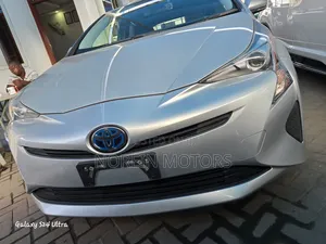 Toyota Prius 2017 Silver