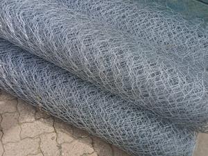 Triple Twised Chainlink Fence - thumbnail 2