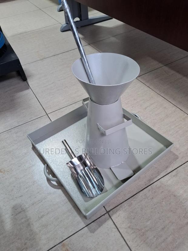 Slumpcone Apparatus for Concrete Testing. - main view
