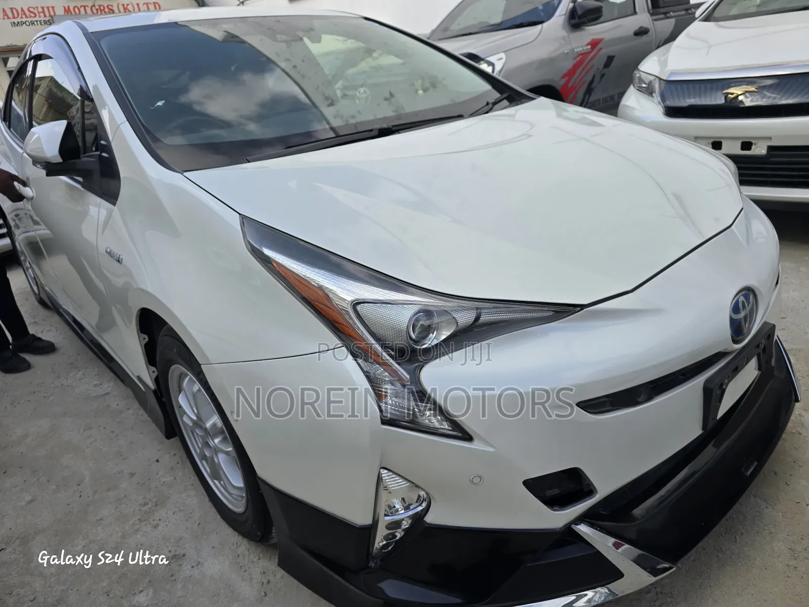 Toyota Prius 2018 Off white