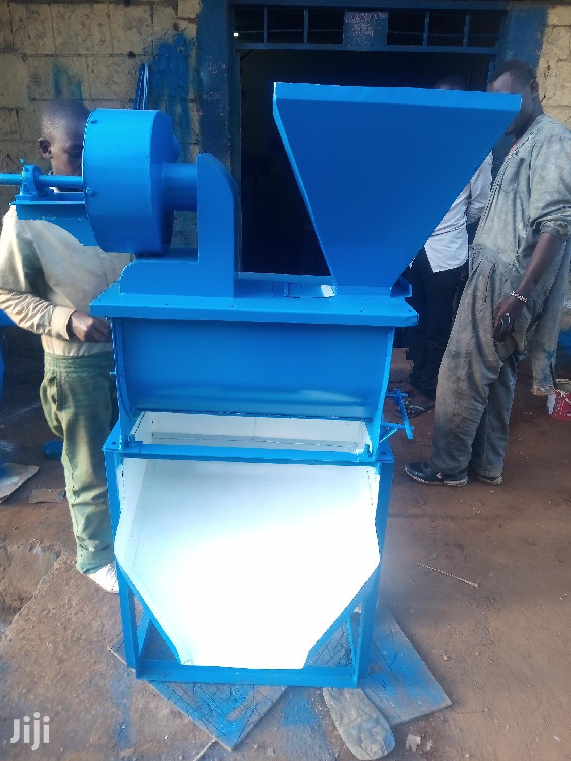 Huller Machine